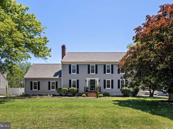 14 Steeplechase Rd, Fredericksburg, VA 22405