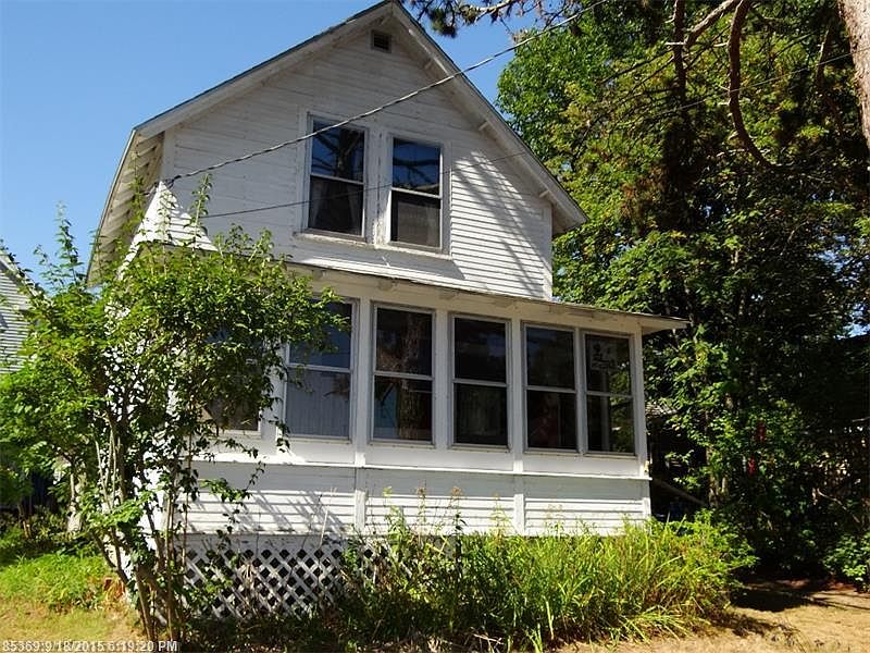 1st image of 8 Lawn Ave