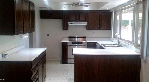 5th image of 523 E Carter Dr