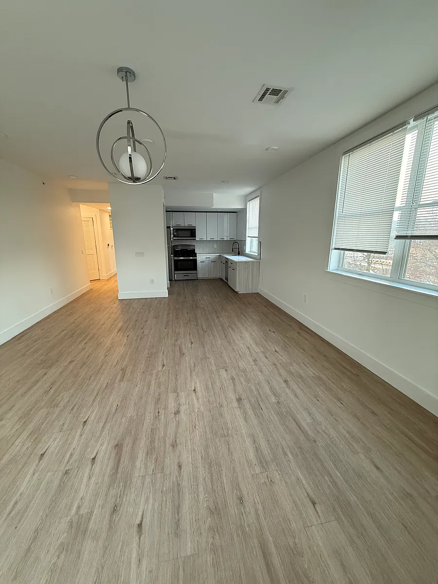 Building Photo - 203 Mount Vernon Ave #302