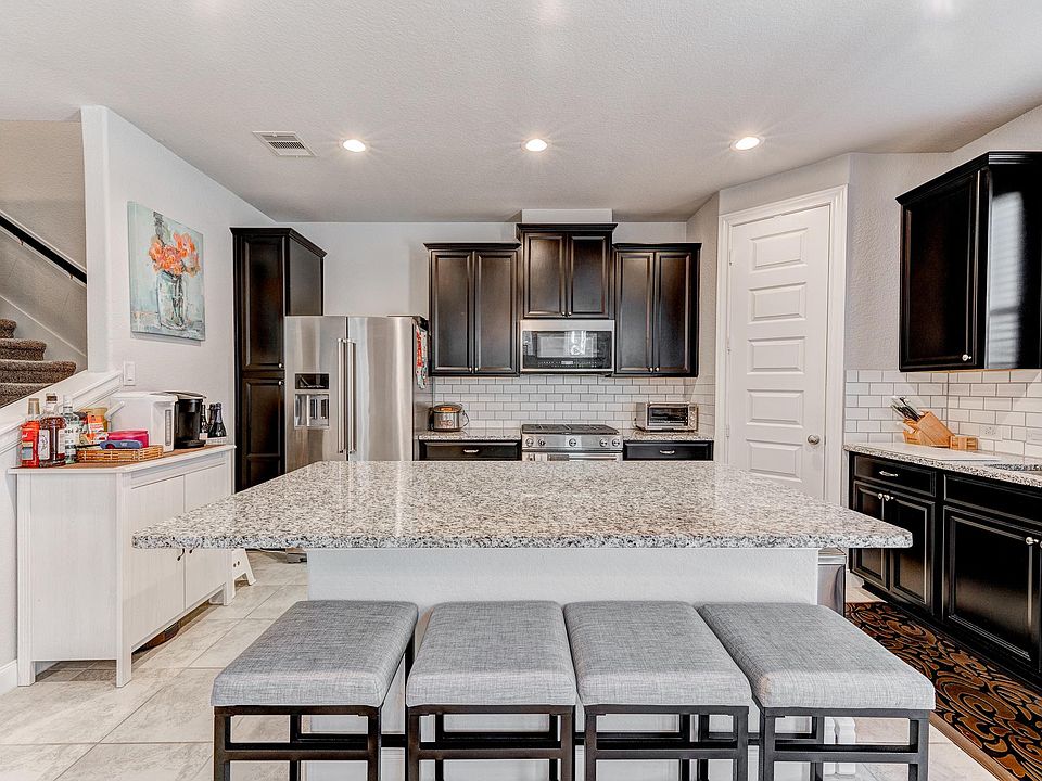 1st image of 3209 Planters Peak Dr