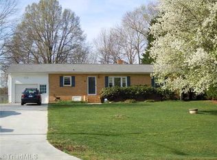 4862 Westmoreland Dr, Winston Salem, NC 27105