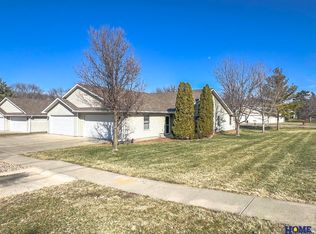 1800 W South St #1, Lincoln, NE 68528