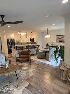 4th image of 3327 HARBOR Drive