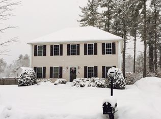 58 Woodlawn St, Middleboro, MA 02346