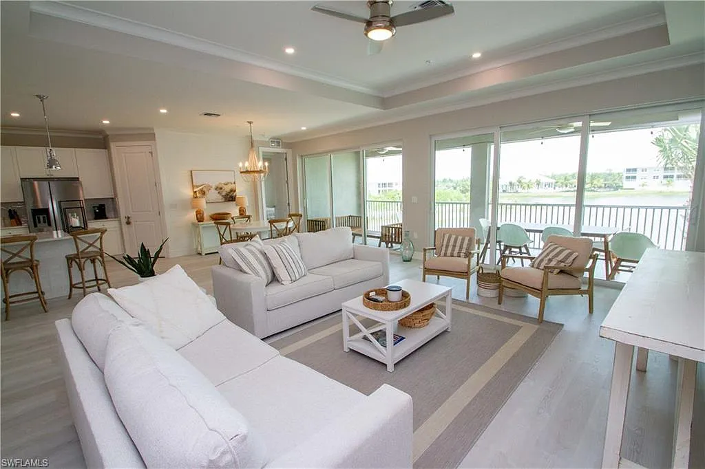 3 bed, 2.0 bath, 2444 sqft, $8,500 — Photo 1
