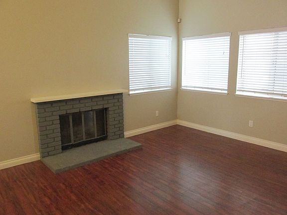 3rd image of 13628 Black Elm Ct