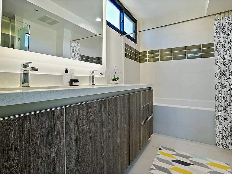 Residences at Village Walk — Photo 20