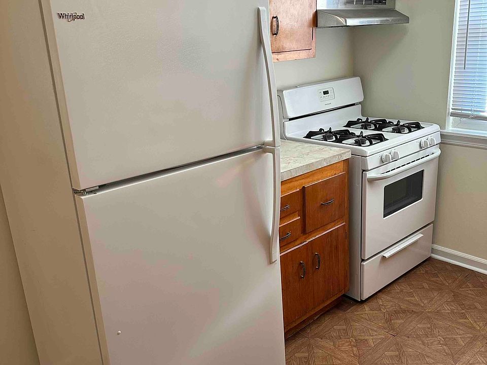 Kitchen Left