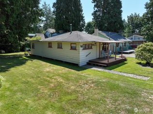 8244 Beachway Dr, Blaine, WA 98230