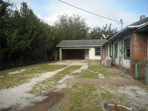 4th image of 4590 32nd Ave