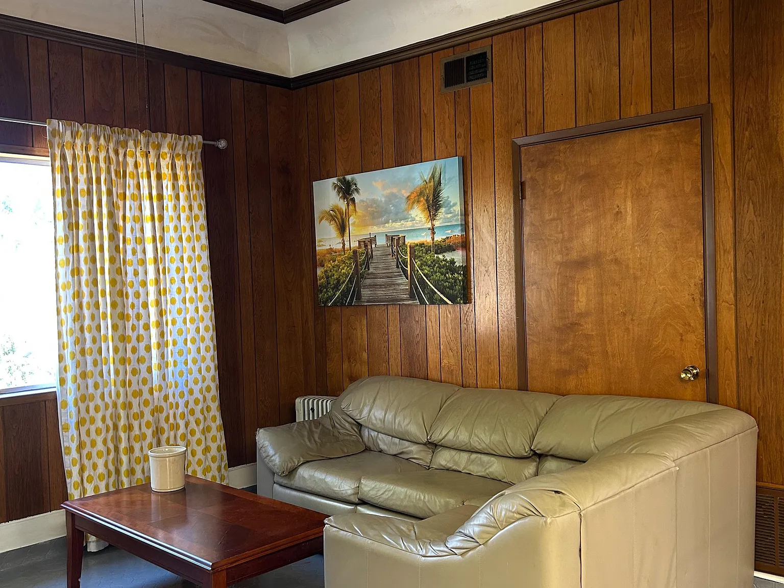 4 bed, 1.0 bath, 1500 sqft, $1,343 — Photo 4