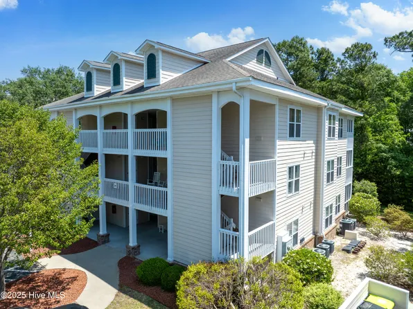 3350 Club Villas Drive # 2004, Southport, NC 28461
