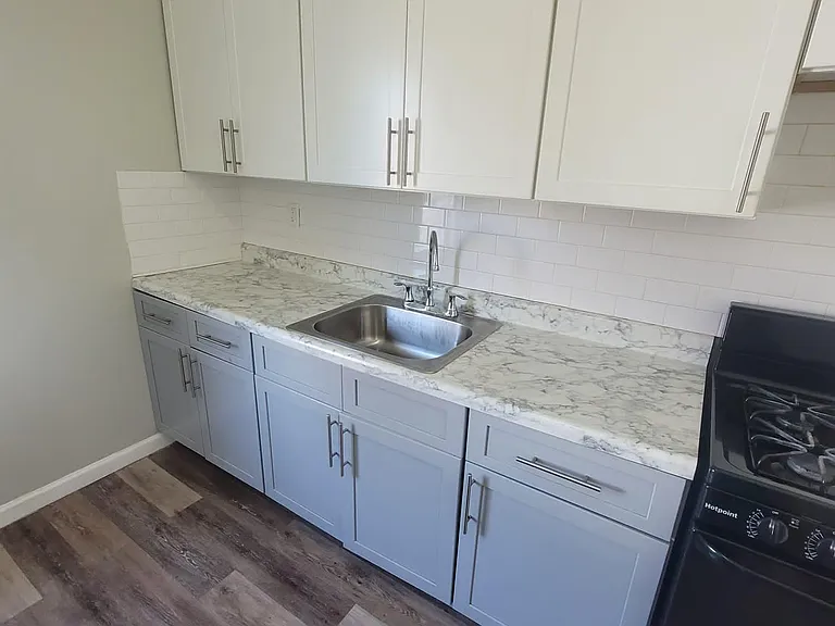 76 Eaton Pl #2 — Photo 7