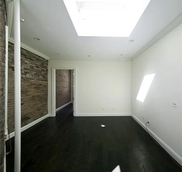 400 E 74th St #22 — Photo 3