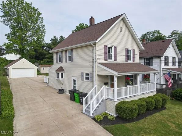 26 Walnut Ct, Mogadore, OH 44260