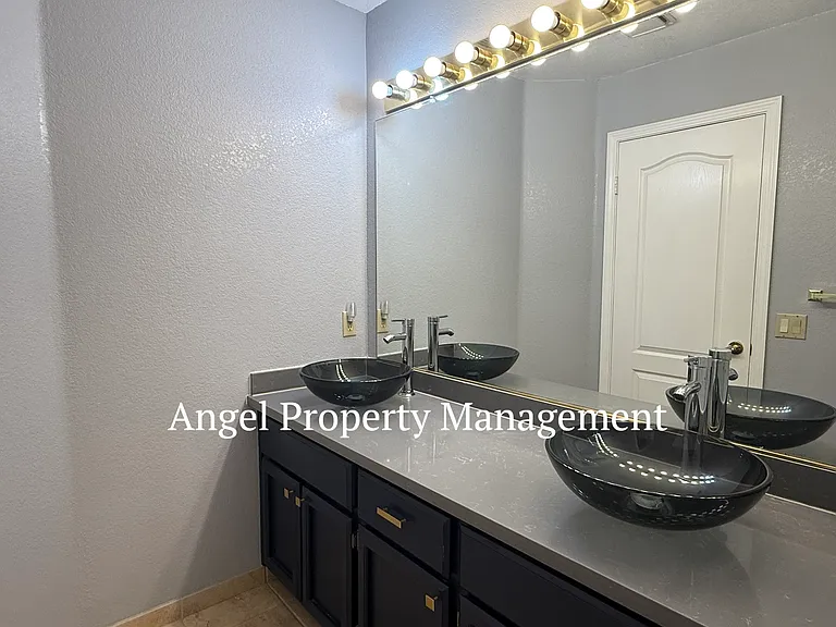9131 Brienne Way — Photo 21