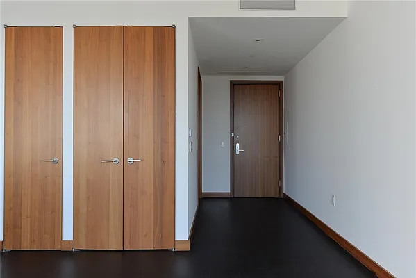 Rented by 212 Consulting Corp | media 68