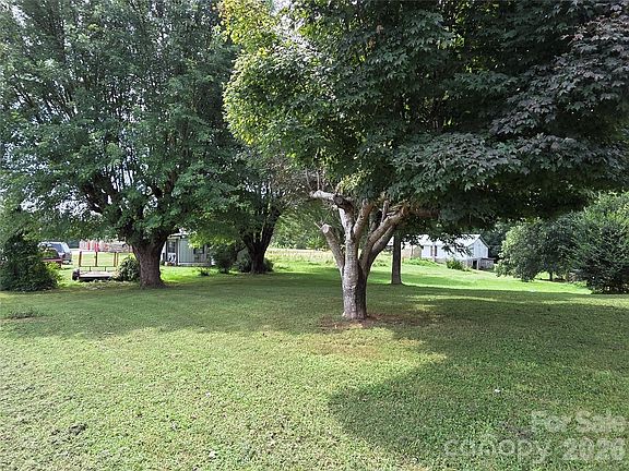4th image of 1743 Baber Rd