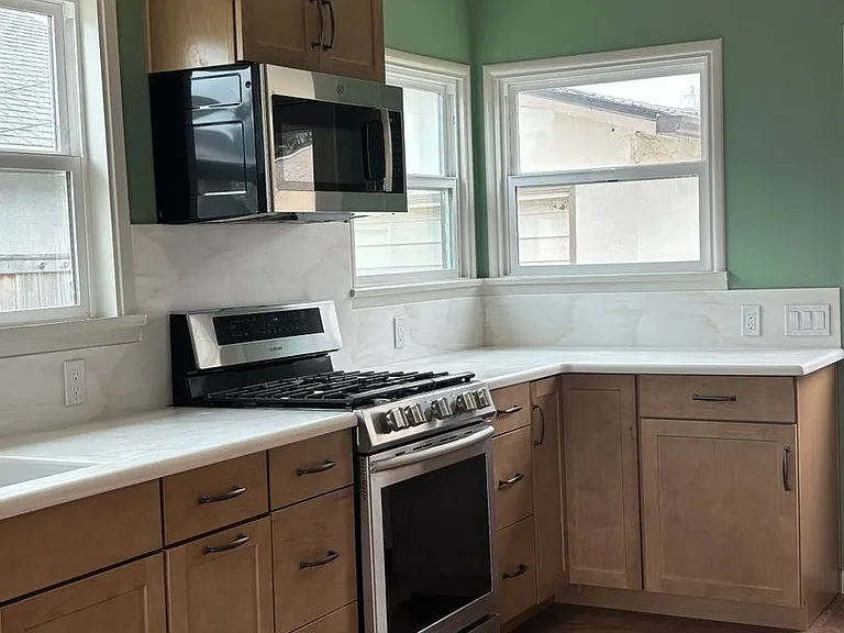 314 Castaic Ave — Photo 6