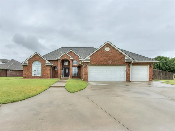 201 Cypress St NW, Piedmont, OK 73078