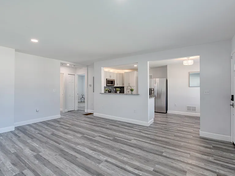 130 Harrison Rd — Photo 9