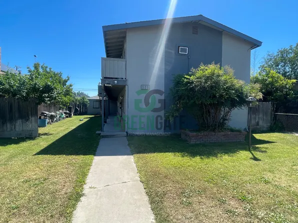 325 W H St, Oakdale, CA 95361