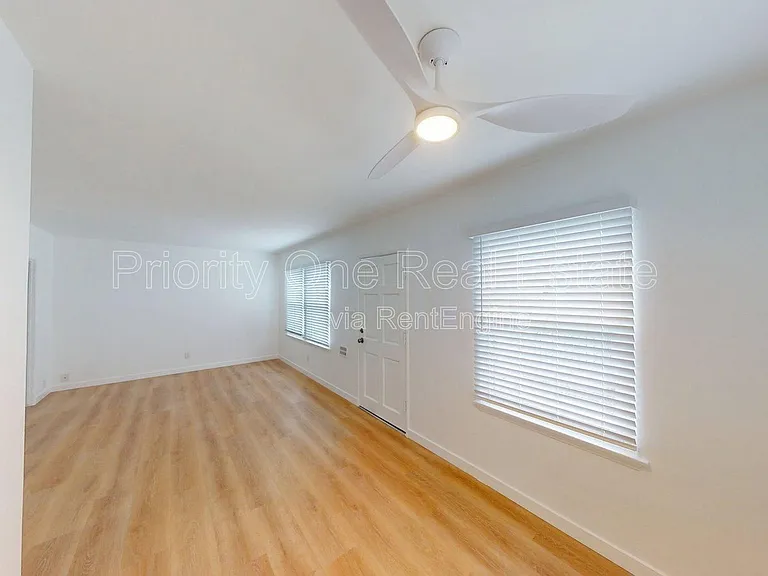 4243 Hamilton St — Photo 9