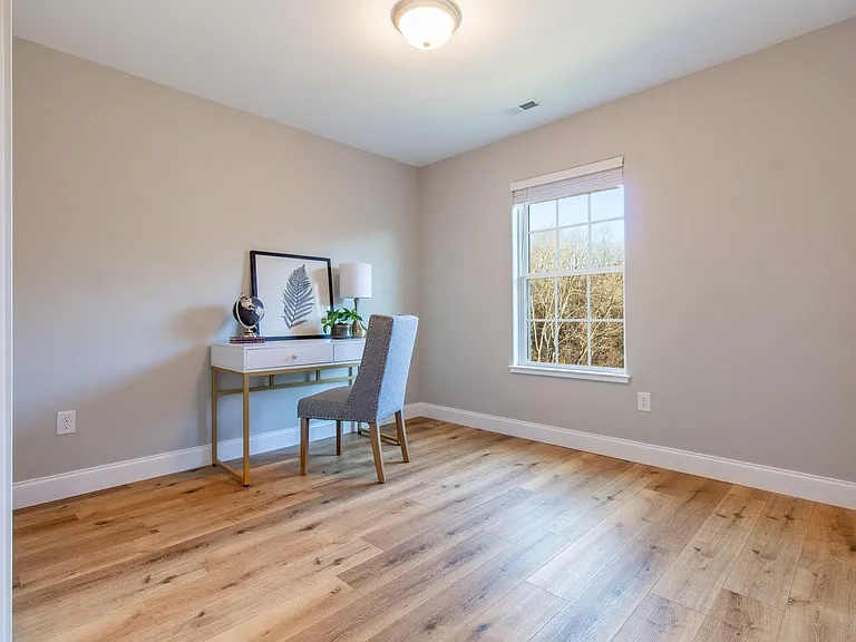 1420 Cora Ln — Photo 18