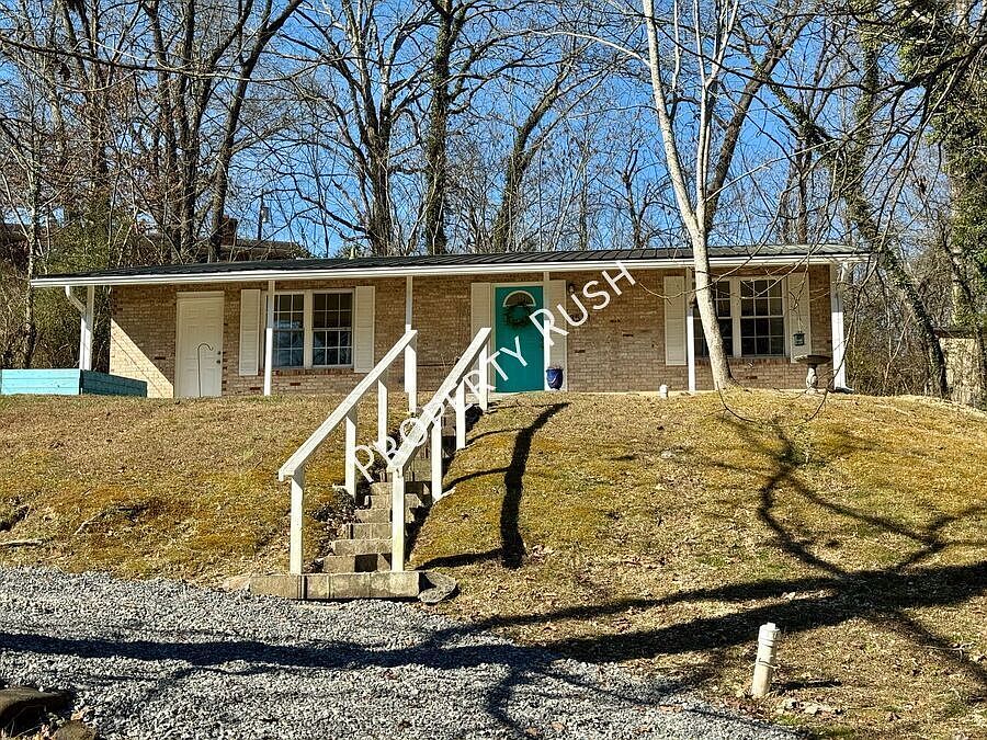 1st image of 3531 Sleepy Hollow Rd