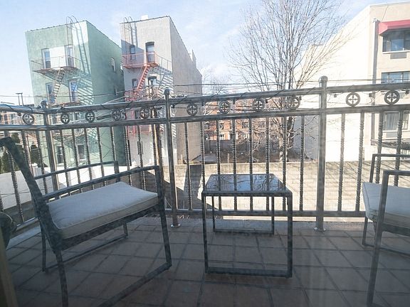 2nd image of 31-32 31st St #4F