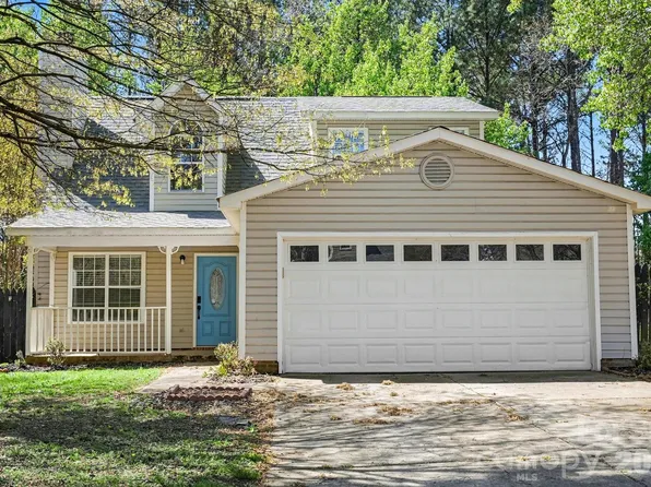 3601 Cedarbark Dr, Matthews, NC 28105