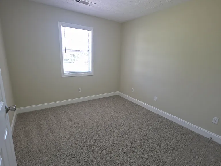 155 Westchester Cir #1 — Photo 7