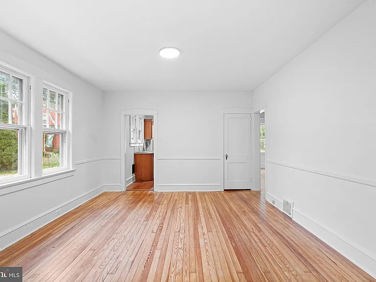 126 Estaugh Ave — Photo 8
