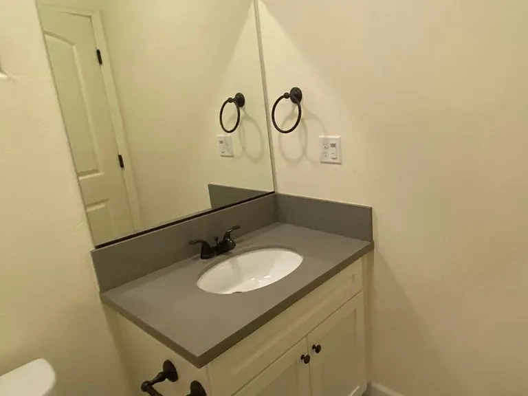 2406 Plantation Ave — Photo 12