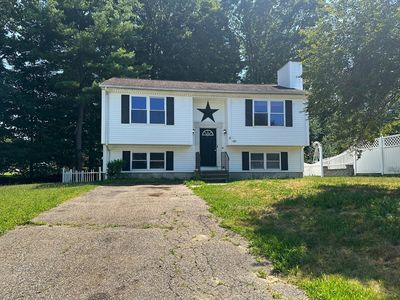 82 4th St, Worcester, MA, 01602