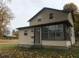 326 N Broadway St, Cassopolis, MI 49031