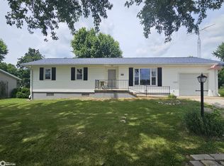 1541 Broadway St, Hamilton, IL 62341