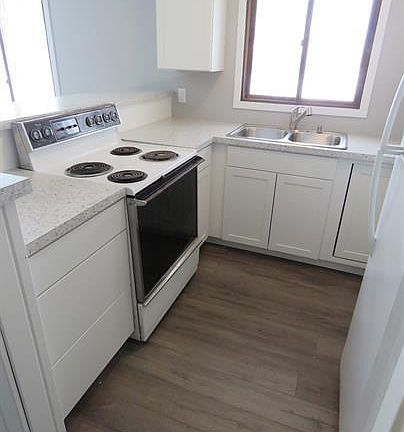 3rd image of 713 30th St N #11020497