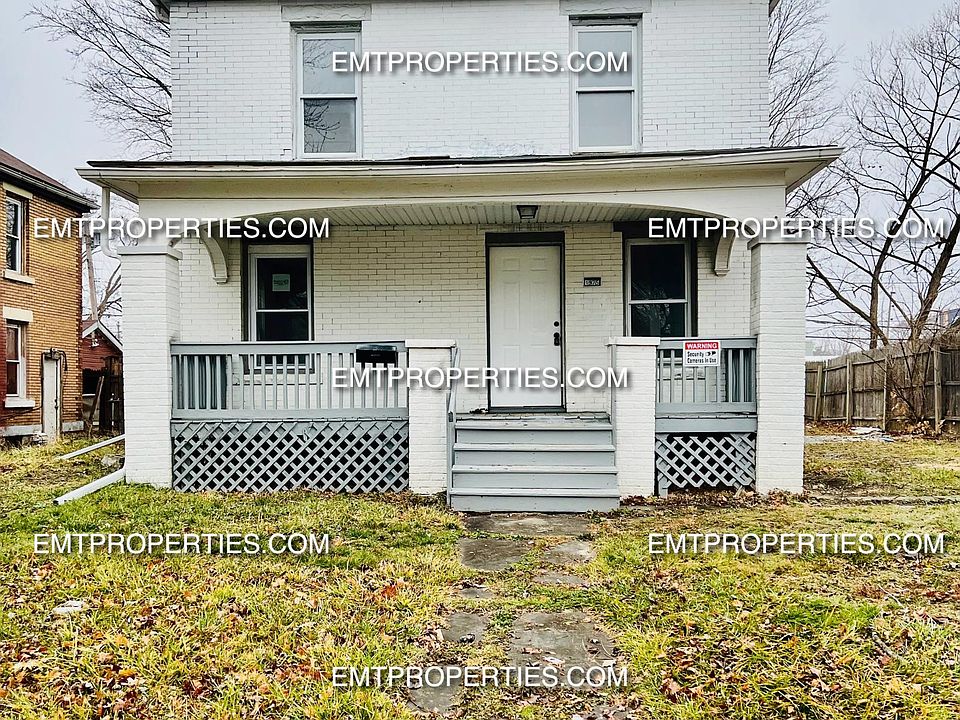 1st image of 1975 E 29th St