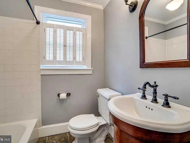 712 Freeman St — Photo 22