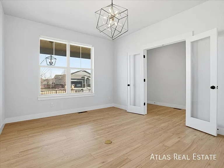 2092 Glean Dr — Photo 17