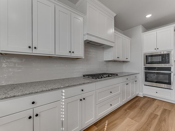5th image of 4902 SW Juneberry St