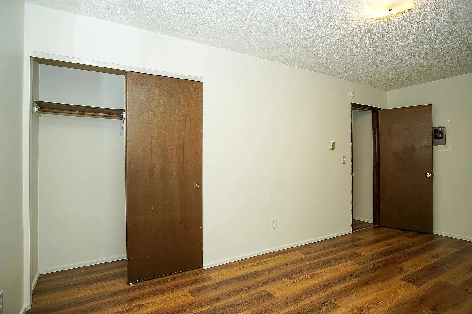 2513 N Rosa Parks Way - 2 — Photo 4