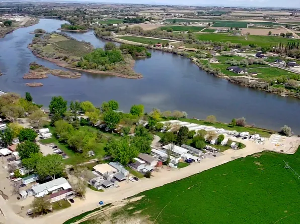 4030 River Resort Dr Trailer 5, Homedale, ID 83628