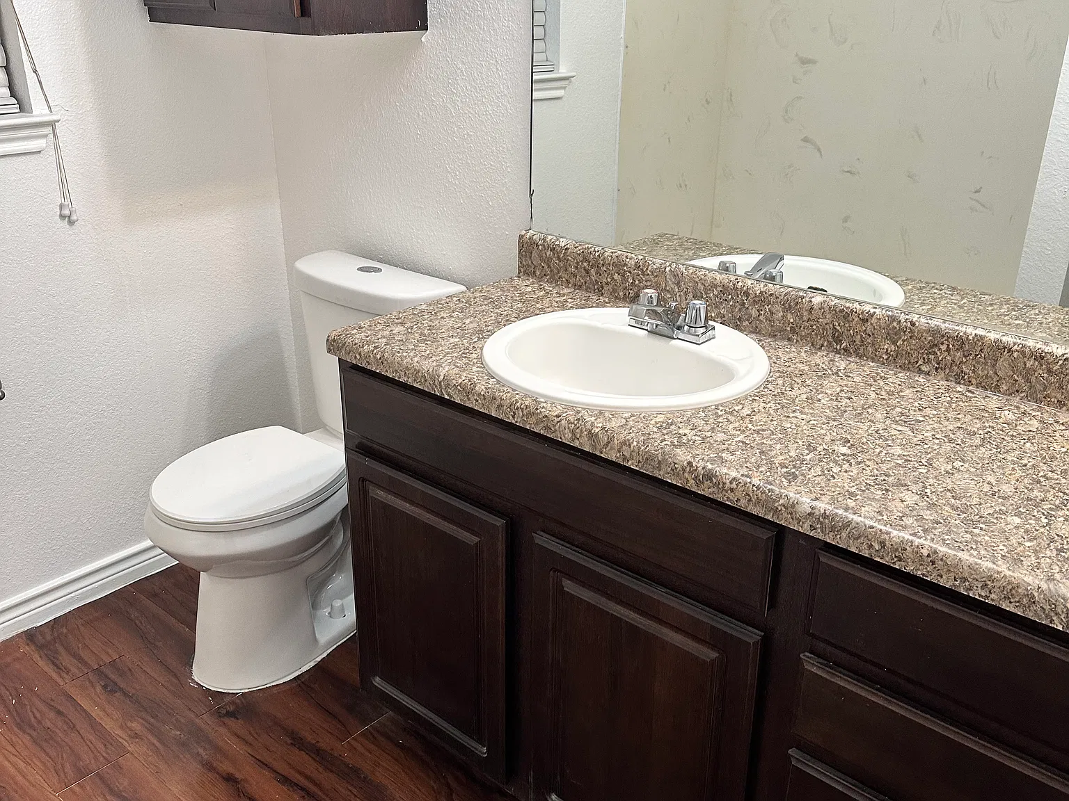 1 bed, 800 sqft, $970 — Photo 2