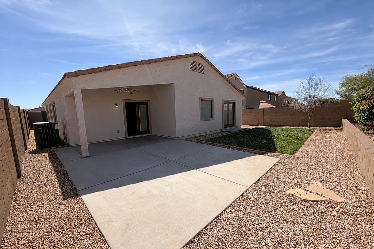 Building Photo - 516 E Wolf Hollow Dr