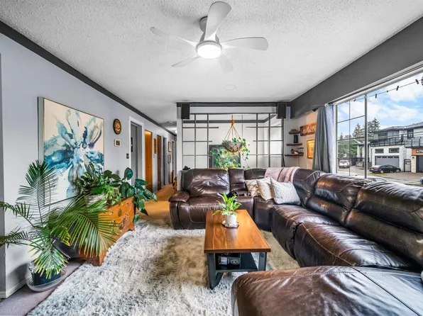 2371 Beaver St, Abbotsford, BC V2T 3C9