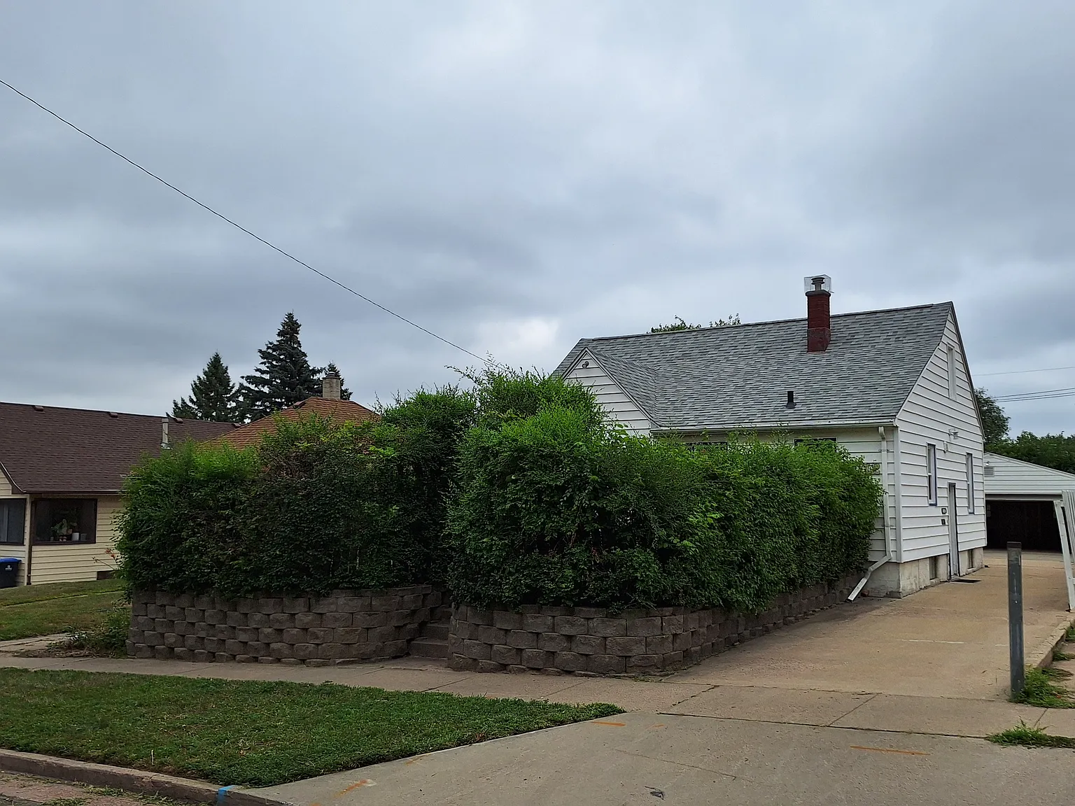 3 bed, 1587 sqft, $1,675 — Photo 1