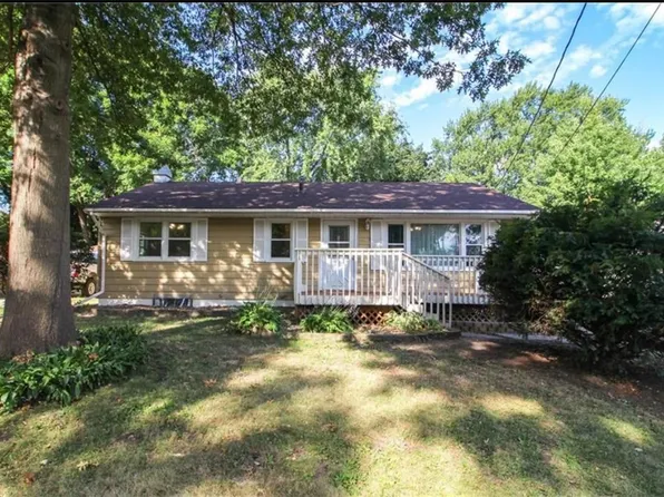 3904 Bowdoin St, Des Moines, IA 50313